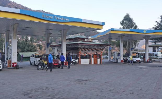 Petrol consumers pay more as govt. claws back fuel subsidy