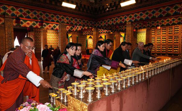 Their Majesties lead prayers for Nepal and China flood victims