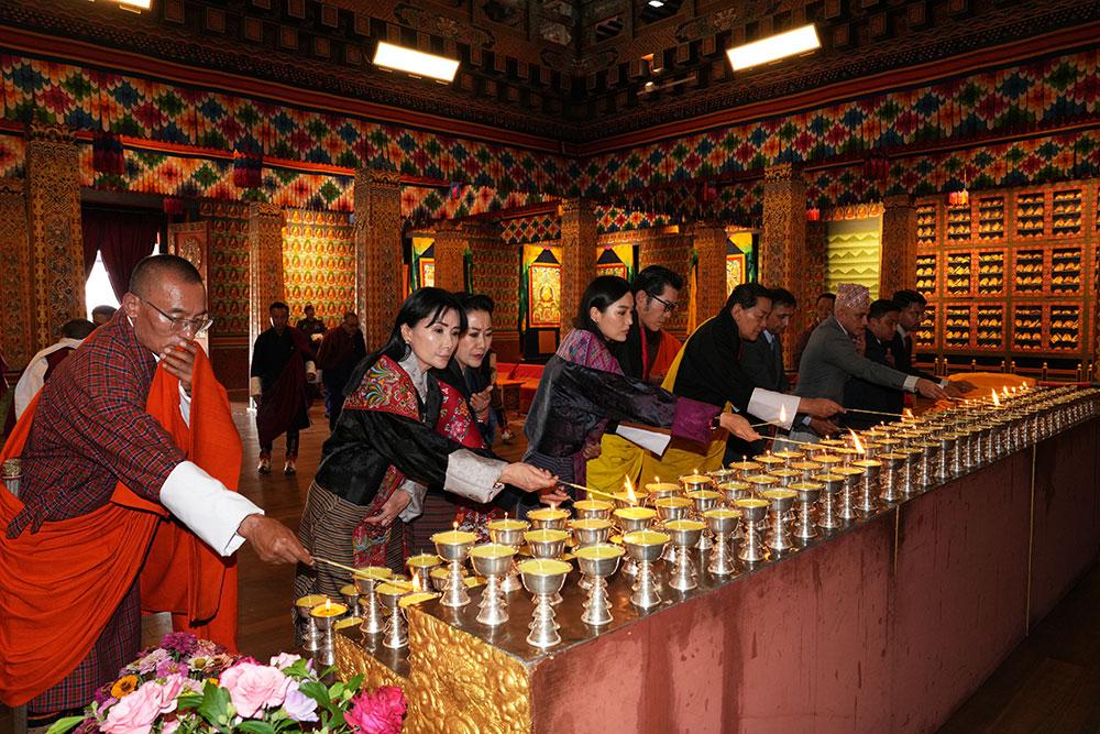 Their Majesties lead prayers for Nepal and China flood victims