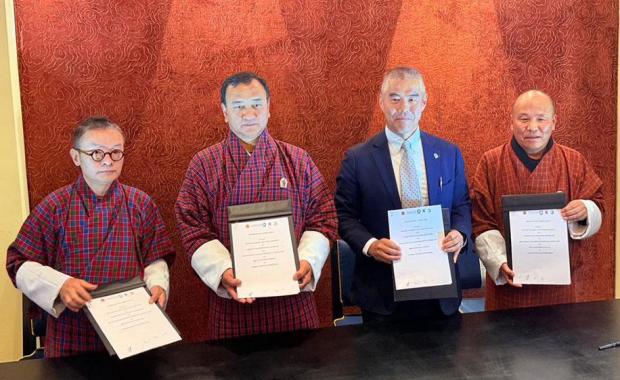 འབྲུག་ལུ་ ནགས་ཚལ་དང་སོ་ནམ་ཞིང་ དེ་ལས་ ཁྲོམ་ཚོགས་ཚུ་ བསྐྱར་གསོ་འབད་ནིའི་ལས་འཆར།