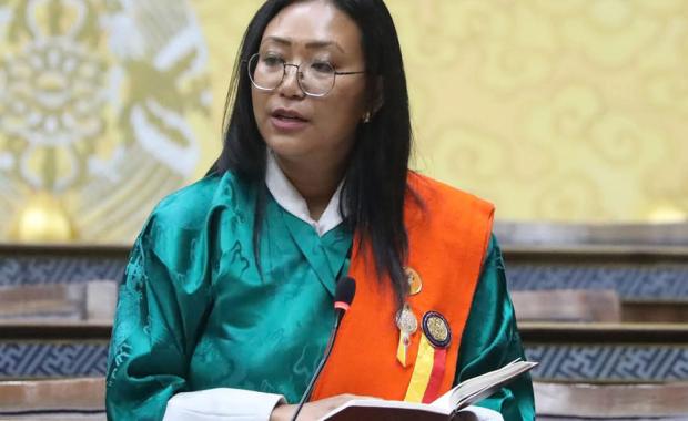 Education minister defends notification on corporal punishment