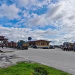 Growing trade strains congested Samtse check post road