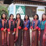 ཕམ་ཚུ་གིས་ སློབ་གྲྭ་ལུ་ རེ་བ་ལས་ལྷག་པའི་རྒྱབ་སྐྱོར།